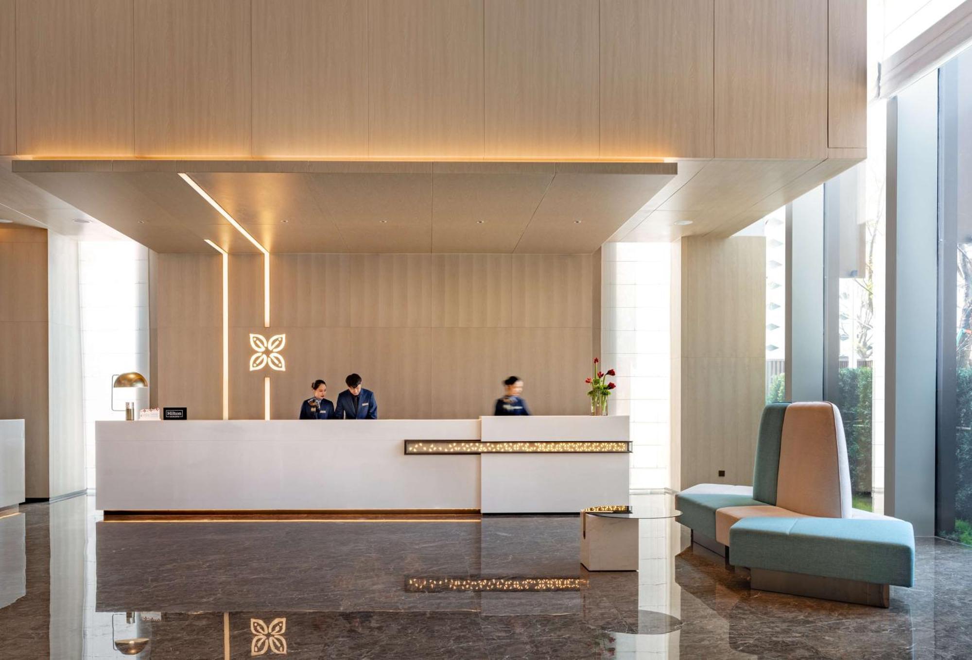 Hilton Garden Inn Shenzhen World Exhibition&Convention Center Exterior foto